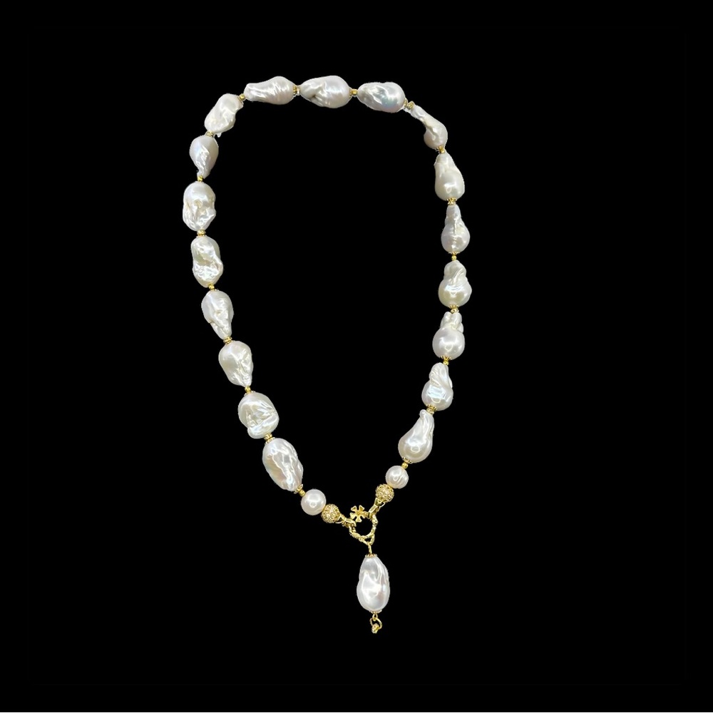 New Handmade Exquisite Baroque Freshwater Pearl Necklace with Gold-tone Accents